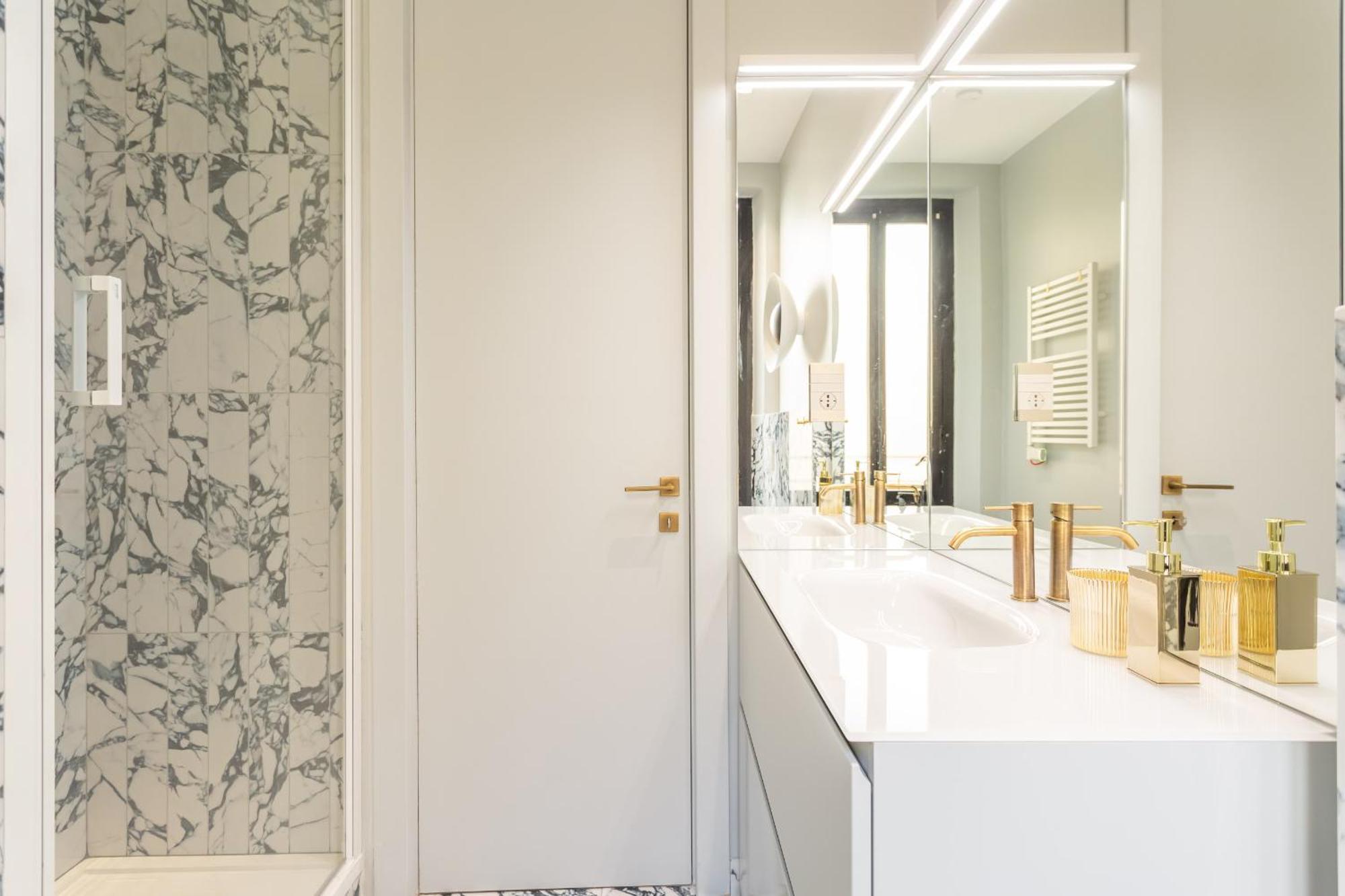 Spanish Steps Exclusive 3bdr Apartamento *